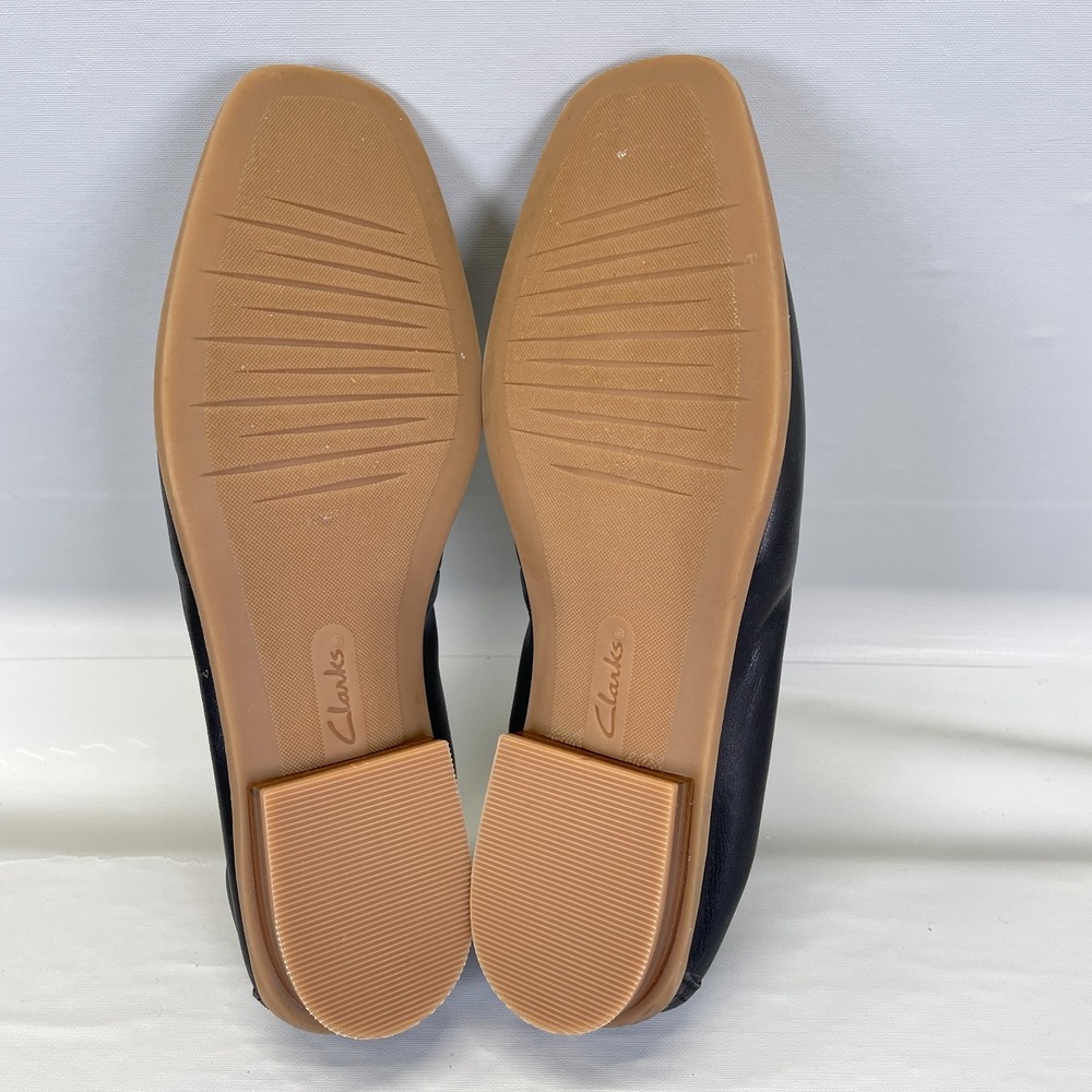 Clarks Sarafyna Sky Loafers Womens Size 8.5 Wide Black Leather Perforated Shoes - Picture 10 of 10